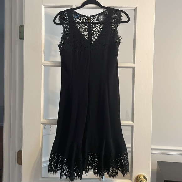 EUC Draper James Sarah Lace Dress Size 4 Solid Black Floral Tulip Sleeve… - Picture 4 of 8